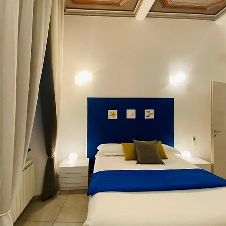 Alla Casa Rosa Al Mare- Centrale A Di Fronte Al Mare- Emozionante- Garage Privato Gratuito A 800 Mt- Aria Condizionata-Wifi 拉帕洛 外观 照片