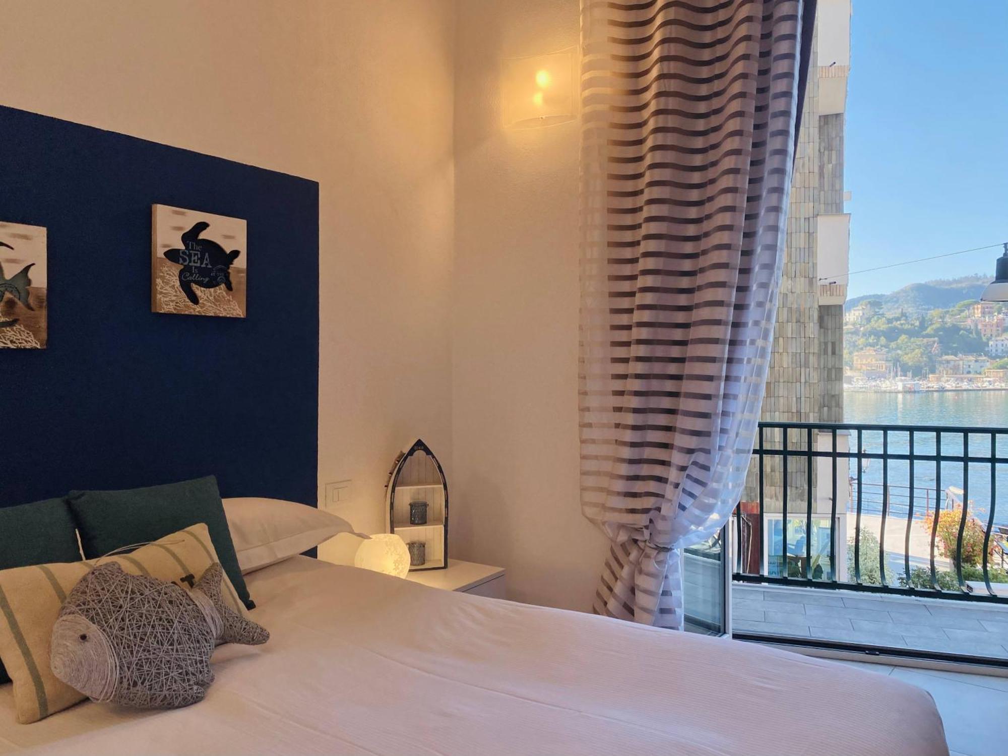 Alla Casa Rosa Al Mare- Centrale A Di Fronte Al Mare- Emozionante- Garage Privato Gratuito A 800 Mt- Aria Condizionata-Wifi 拉帕洛 外观 照片