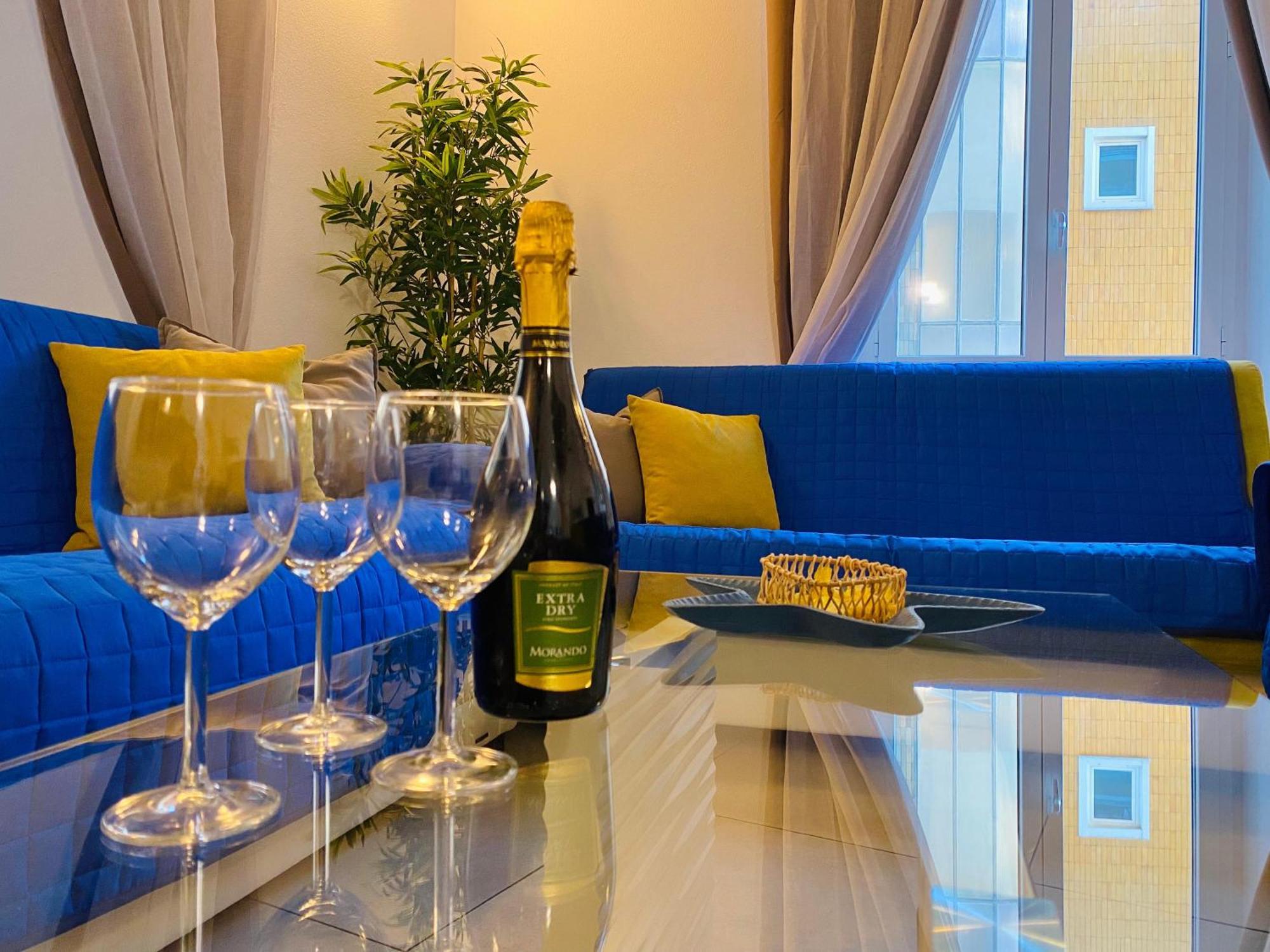 Alla Casa Rosa Al Mare- Centrale A Di Fronte Al Mare- Emozionante- Garage Privato Gratuito A 800 Mt- Aria Condizionata-Wifi 拉帕洛 外观 照片