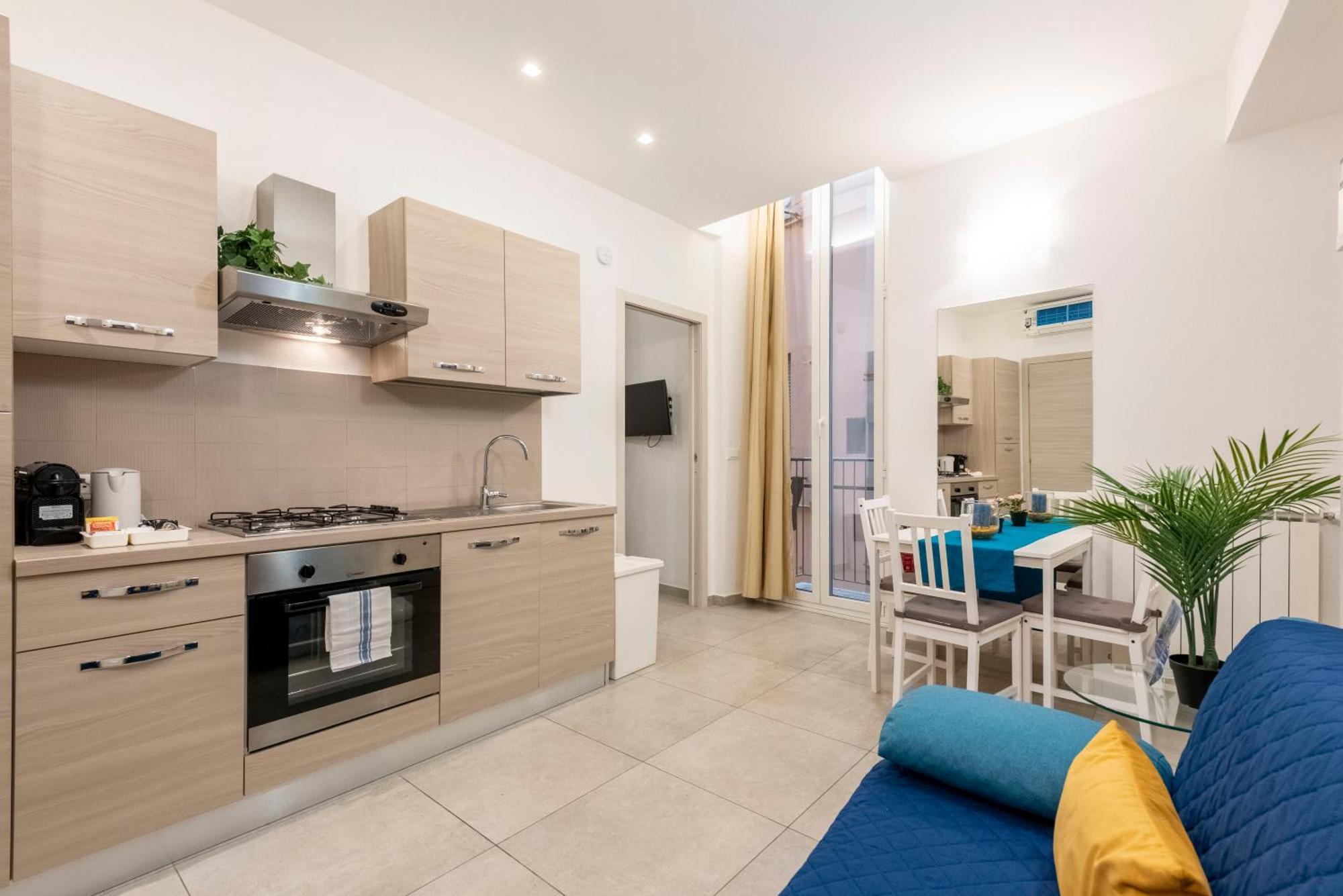 Alla Casa Rosa Al Mare- Centrale A Di Fronte Al Mare- Emozionante- Garage Privato Gratuito A 800 Mt- Aria Condizionata-Wifi 拉帕洛 外观 照片