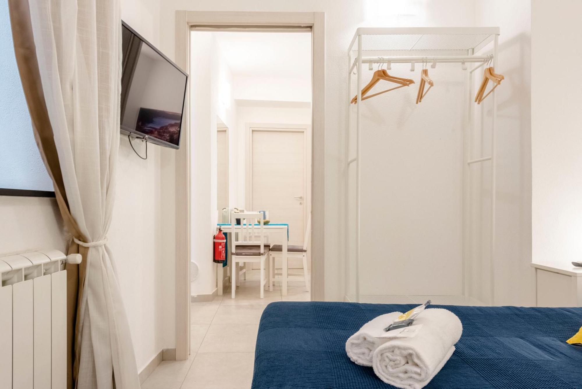 Alla Casa Rosa Al Mare- Centrale A Di Fronte Al Mare- Emozionante- Garage Privato Gratuito A 800 Mt- Aria Condizionata-Wifi 拉帕洛 外观 照片